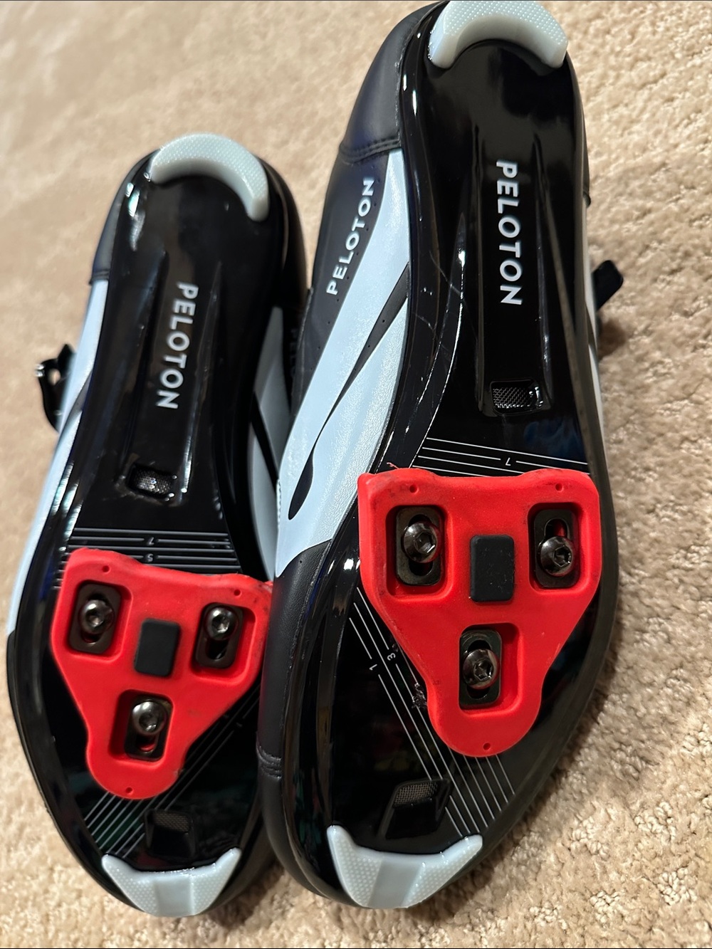 Peloton Black Cycling Shoes with Red Lining - Picture 5 of 8